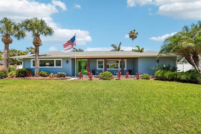 3203 HIBISCUS DR W photo