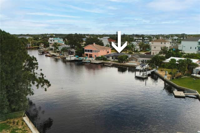 6617 HARBOR DR photo