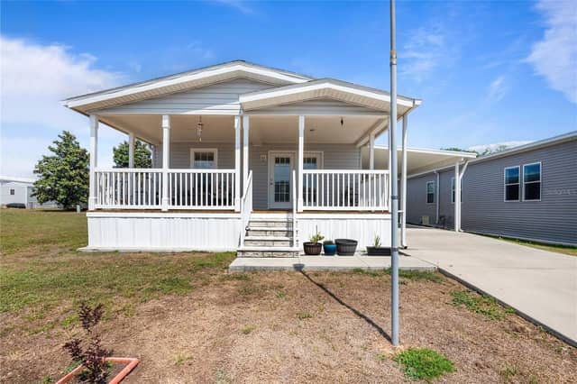 10042 COLLINGWOOD AVE photo