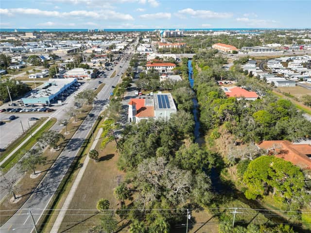 841 E VENICE AVE photo