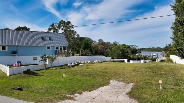 223 RAVENNA ST photo