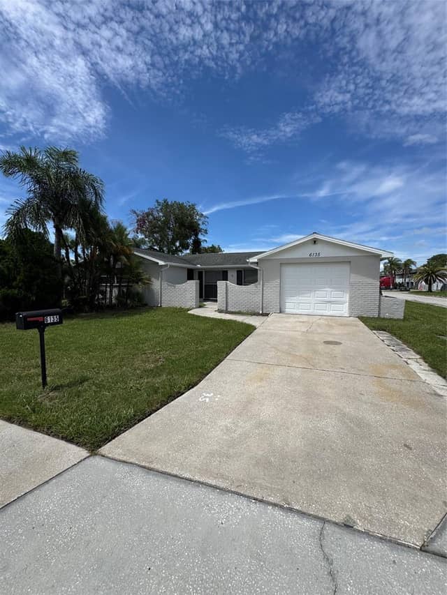 6135 SEABREEZE DR photo