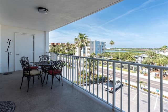 19610 GULF BLVD #308 photo