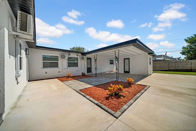 6855 GULF WINDS DR photo