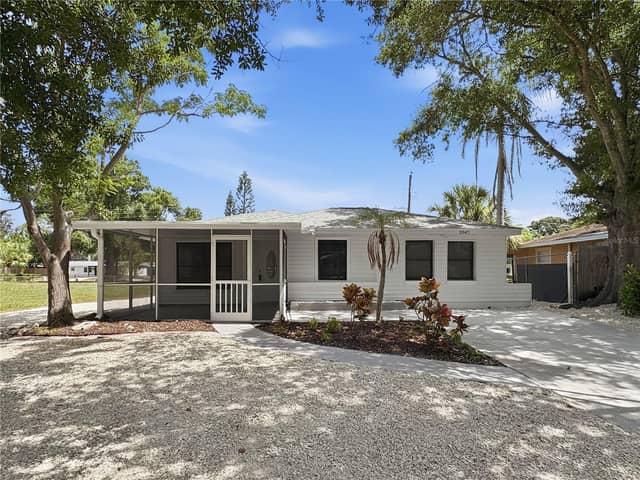 2847 OAK ST photo