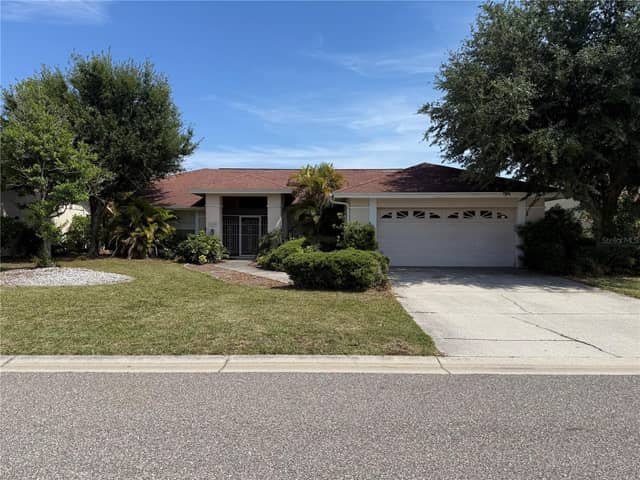 5008 SOUTHERN PINE CIR photo