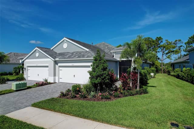 10233 LAKE WALES CIR photo