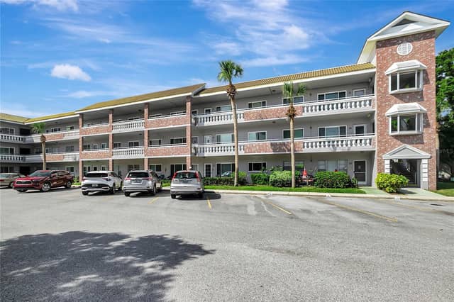 2461 RHODESIAN DR #73 photo