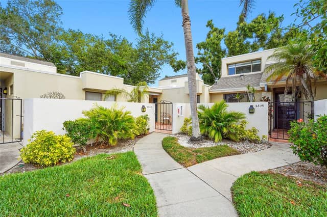 2383 LAKESIDE MEWS #D3 photo
