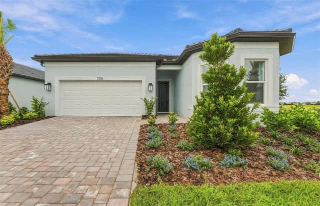 11316 CLAY AVE photo