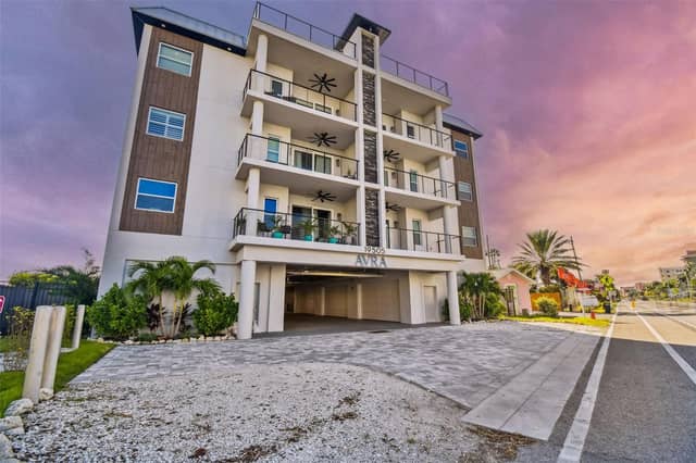 19505 GULF BLVD #404 photo