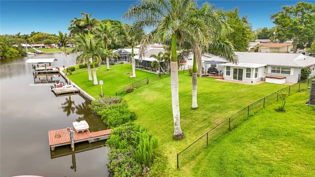 508 SHORE DR photo