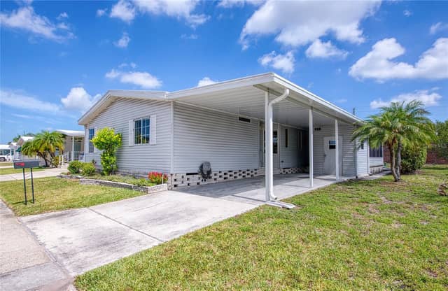 258 PELICAN DR N photo
