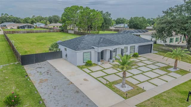 12121 COLONIAL ESTATES LN photo