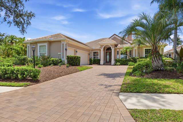 8160 COLLINGWOOD CT photo