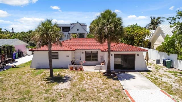 306 PALM AVE photo