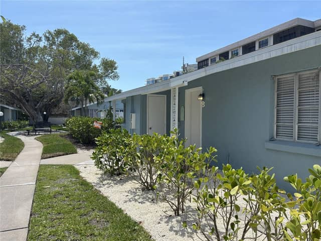 170 ROOSEVELT DR #8 photo