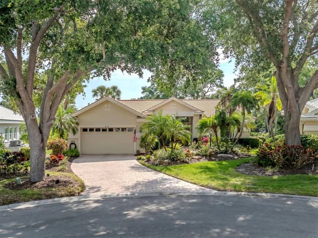 417 WELLINGTON CT photo
