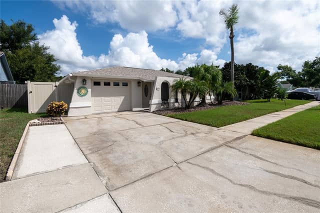 6710 RANCHWOOD LOOP photo