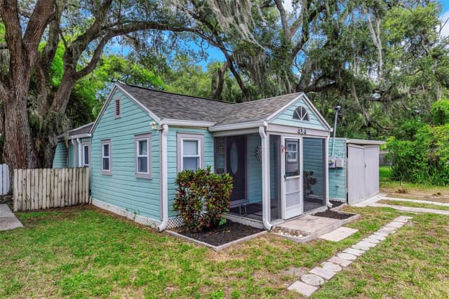 414 TAMPA RD photo
