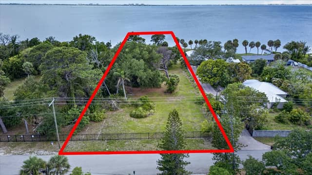 8258 LONGBAY BLVD photo