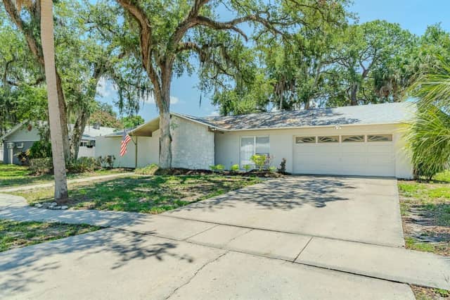 8018 W POCAHONTAS AVE photo