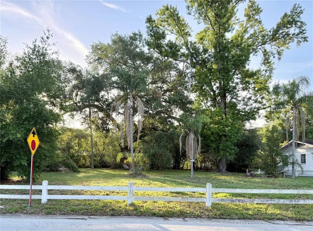 304 SPRINGDALE PLACE photo