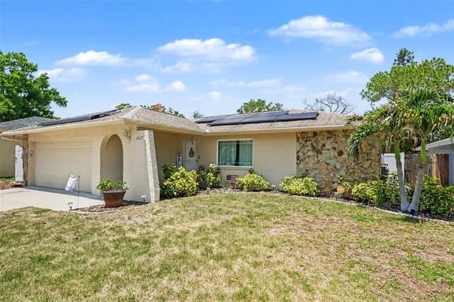 2627 SURREY DR photo