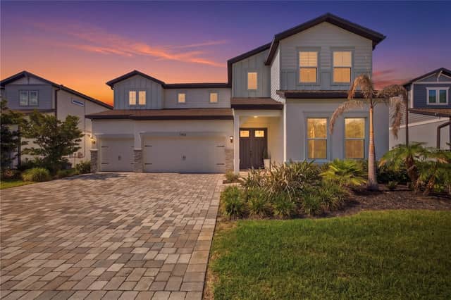 13816 SHARP HAWK DR photo