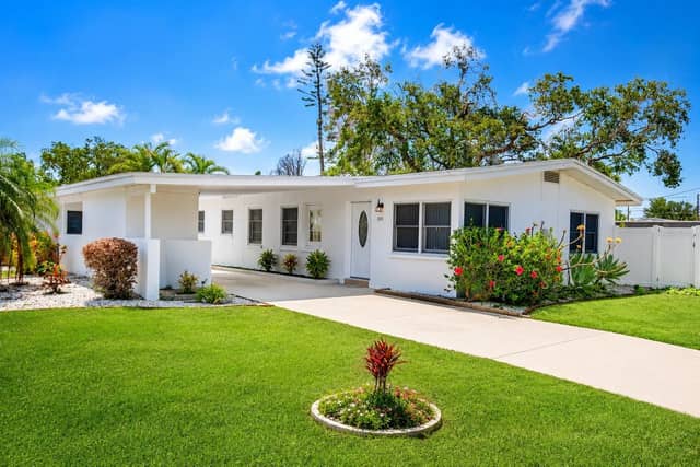 301 41ST AVE photo