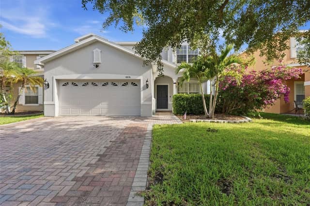 8836 CAMERON CREST DR photo