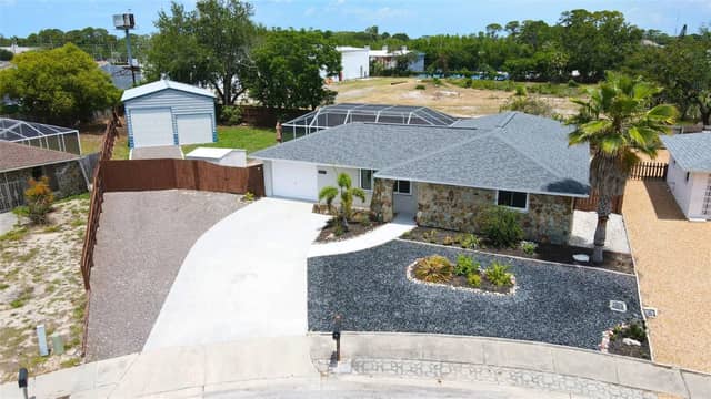 8747 HEMLOCK LN photo