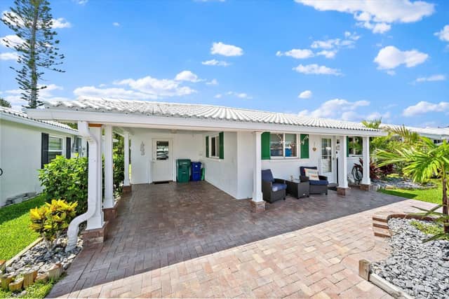 820 SPANISH DR S #. photo