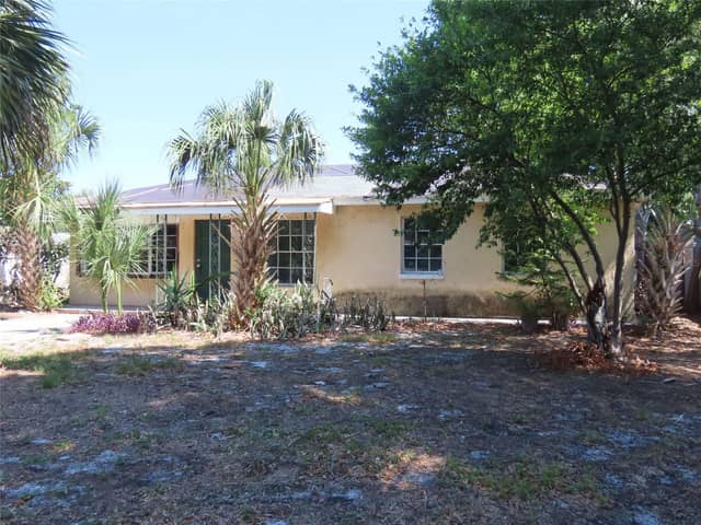 3911 W LEILA AVE photo