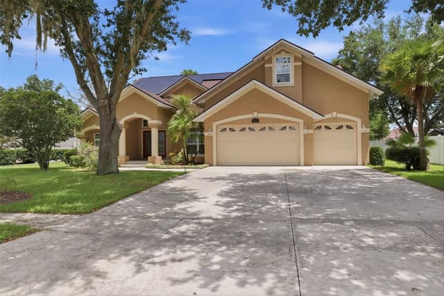 2112 HERITAGE CREST DR photo