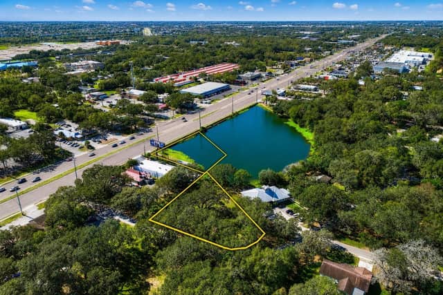 1214 W BRANDON BLVD photo