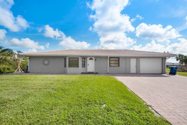 9080 CALOOSA DR photo