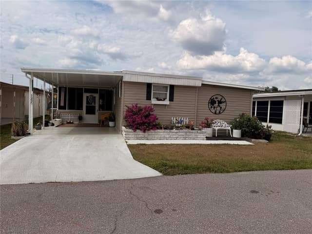 38533 LANSING AVE photo