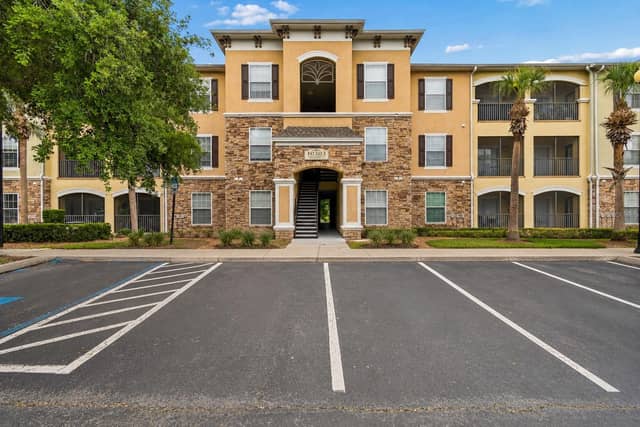 10203 COURTNEY PALMS BLVD #103 photo