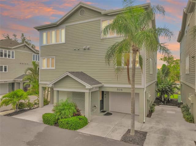 508 FOREST WAY photo