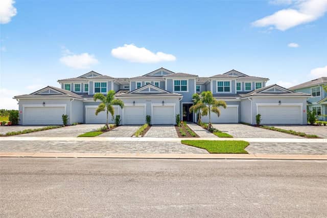 17420 MOONFLOWER DR #201 photo