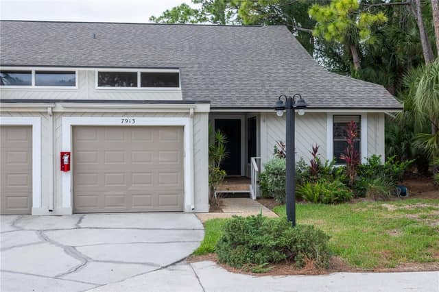 7913 PINEGLEN CT #34 photo