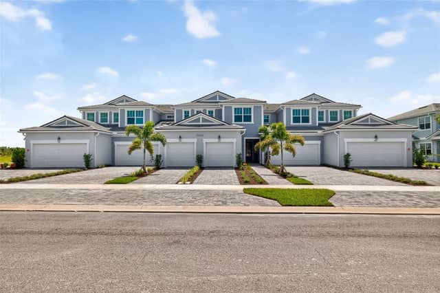 17420 MOONFLOWER DR #202 photo