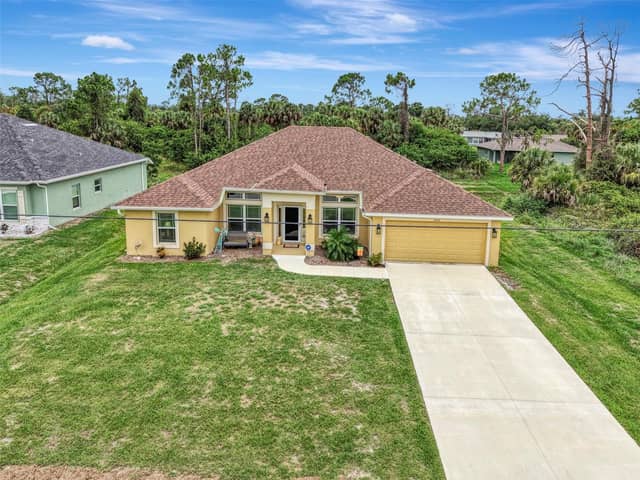2443 LANCASTER LN photo