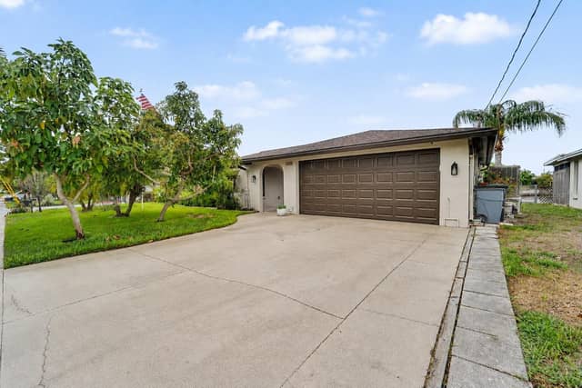 5736 MELALEUCA DR photo