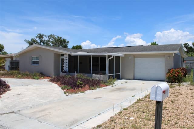 3314 COLUMBUS DR photo
