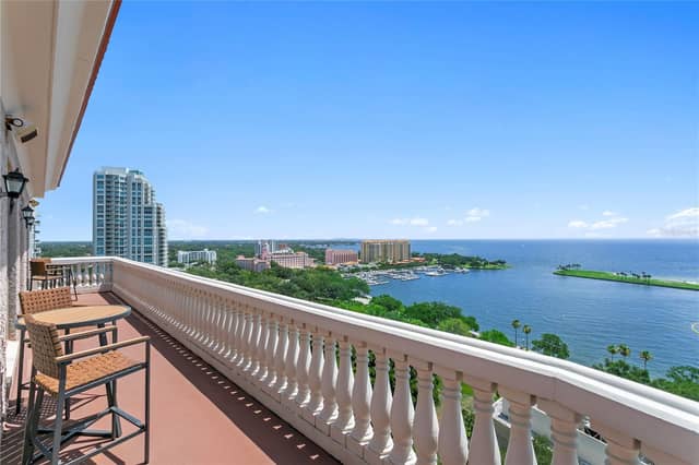 288 BEACH DR NE #PH-2A photo