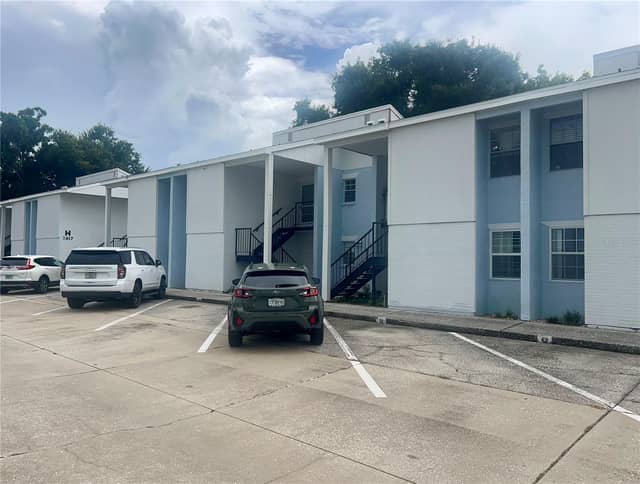 3819 N OAK DR #I42 photo