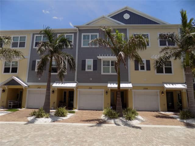 2511 CORAL CT photo