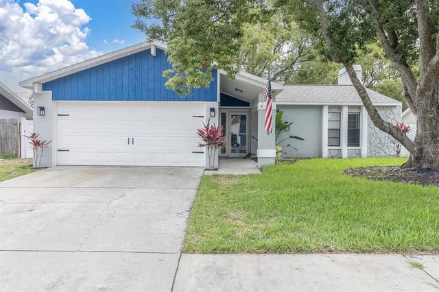 8038 BUTTONBALL LN photo